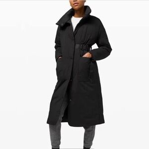 Lulu lemon size 6 puff trench jacket